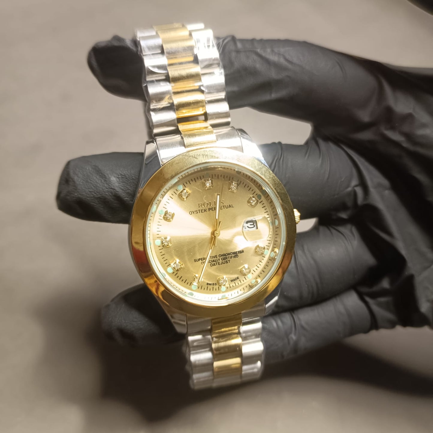 Luxury Gold & Silver Stainless Steel Men’s Watch