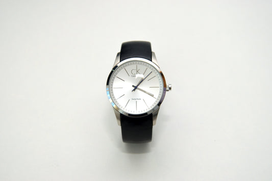 Classic Silver White Dial Watch – Elegant Black Leather Style