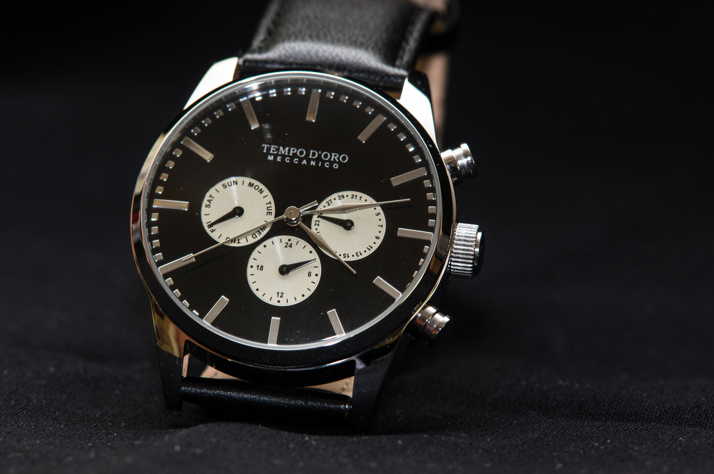 Classic Black Leather Chronograph Watch – Premium Men’s Style
